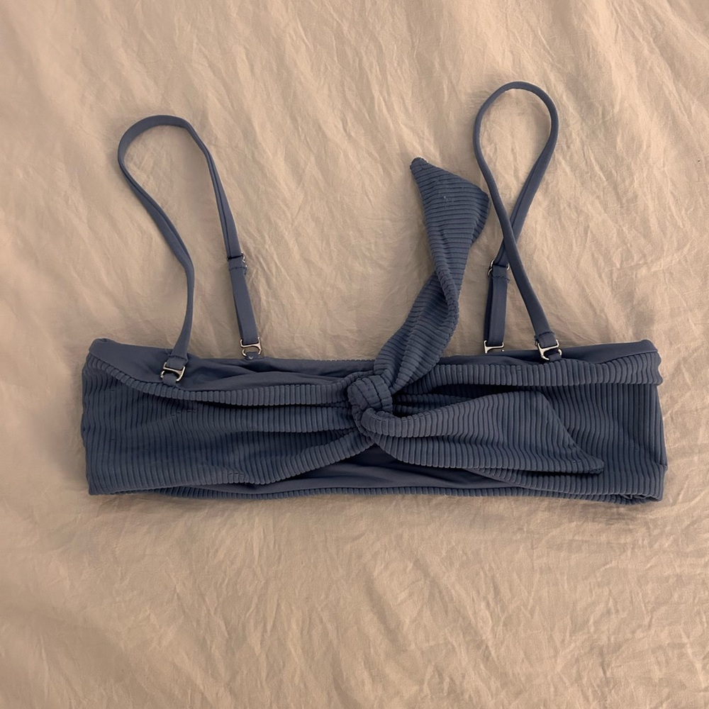 Frankie’s Bikinis Tie-Knot Top